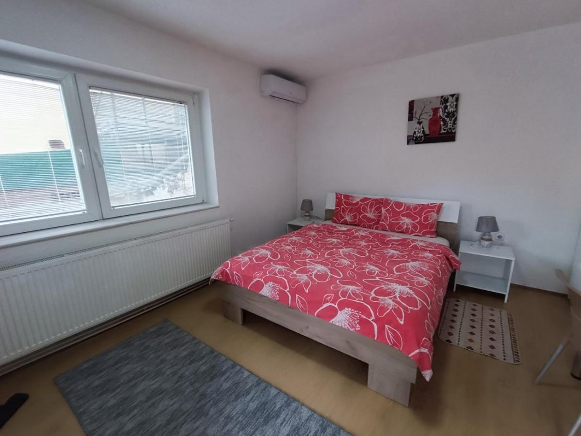 City Center Apartments Prilep Buitenkant foto